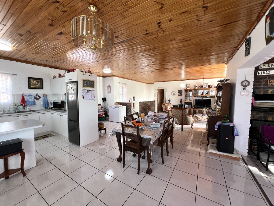 3 Bedroom Property for Sale in Jeffreys Bay Central Eastern Cape
